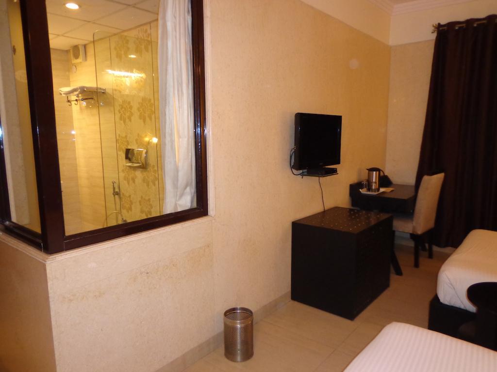 Hotel O
