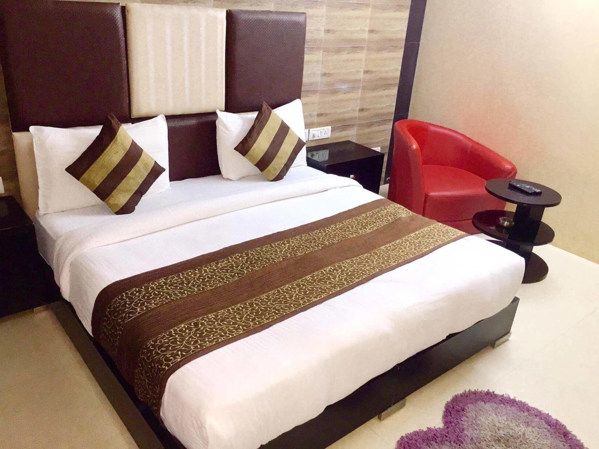 Hotel O