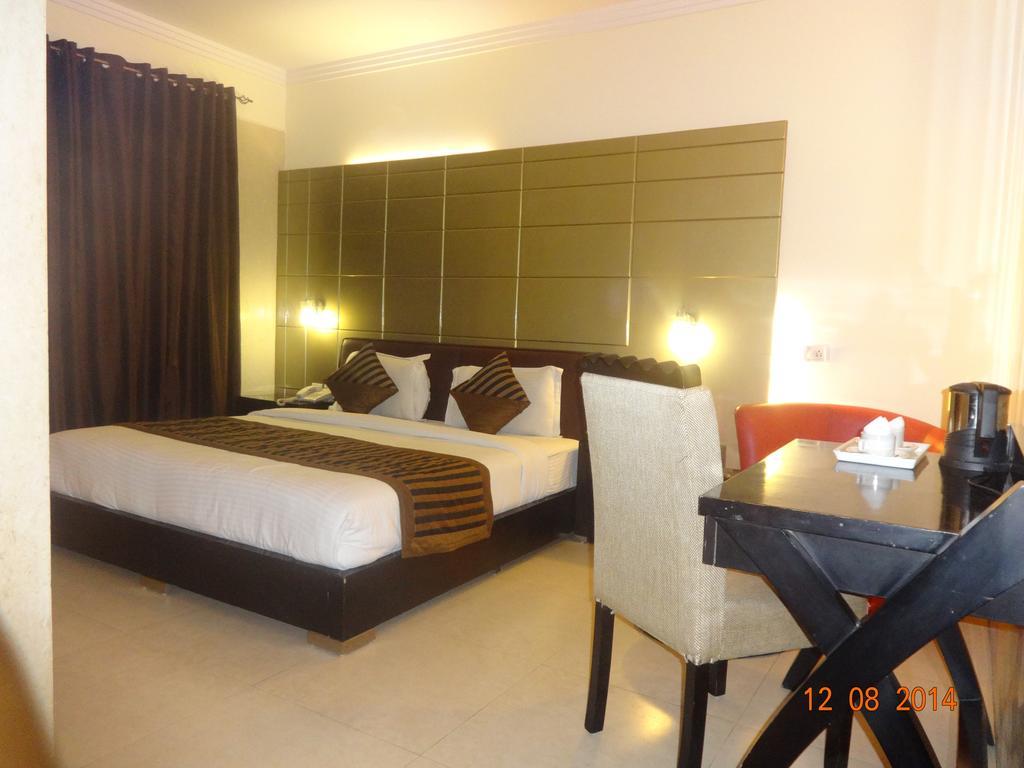Hotel O